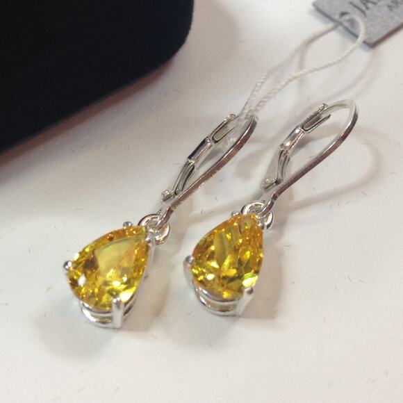 Beautiful 3ctw Pear Cut Citrine Quartz Earrings in Sterling Silver Canary Yellow - Picture 1 of 3
